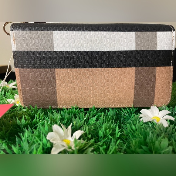 Wallet - Picture 4 of 4